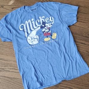 Men's Graphic Disney Tee Size Large